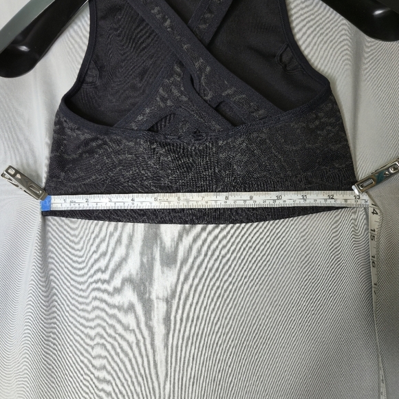 Gymshark Adapt Animal Print Seamless Sports Bra Size M - Picture 7 of 7